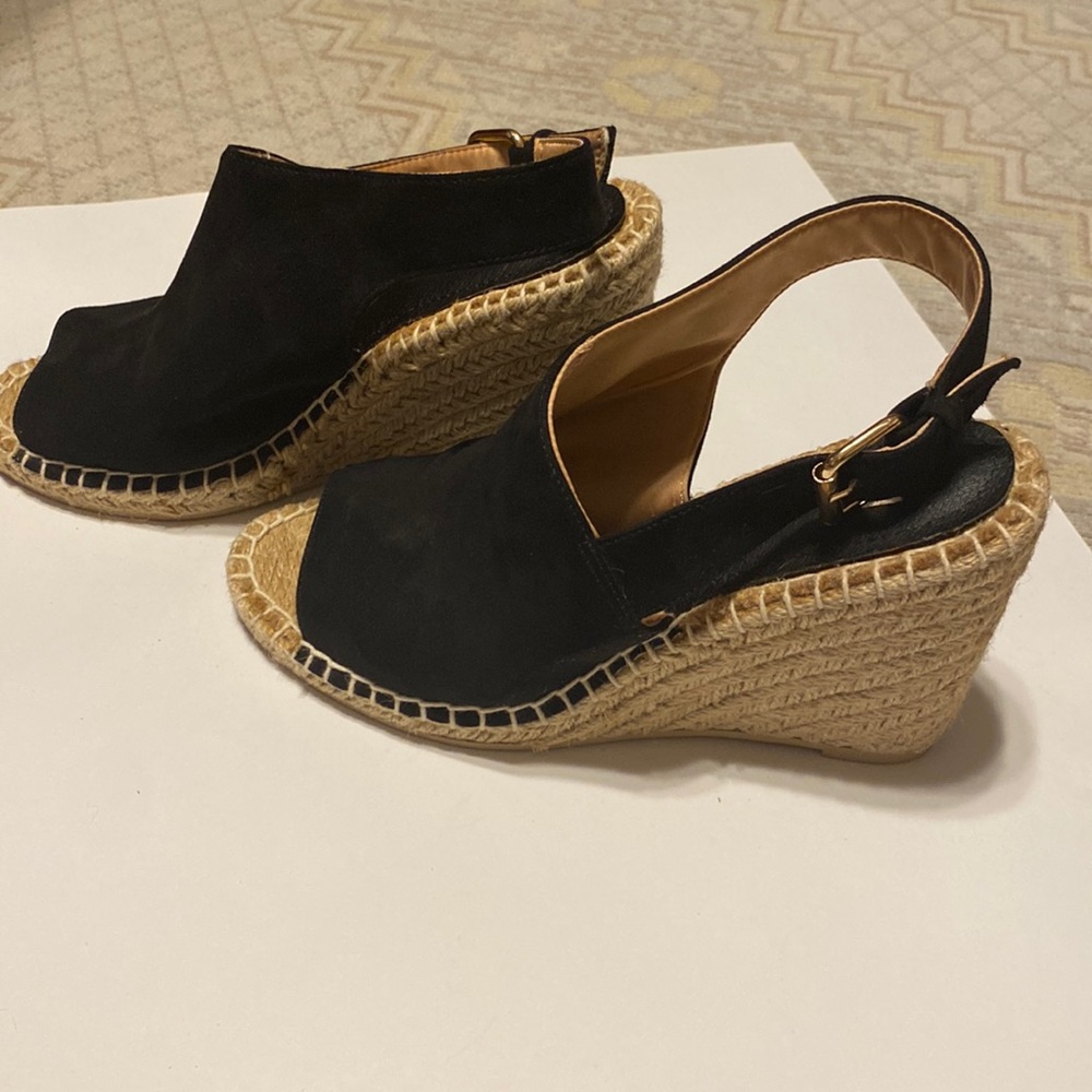 H&M women,s suede wedges shoes size 8